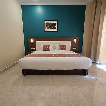 Astra Hotels & Suites Whitefield Near To Nallurahalli Metro Station And Ktpo Bangalore Exterior foto